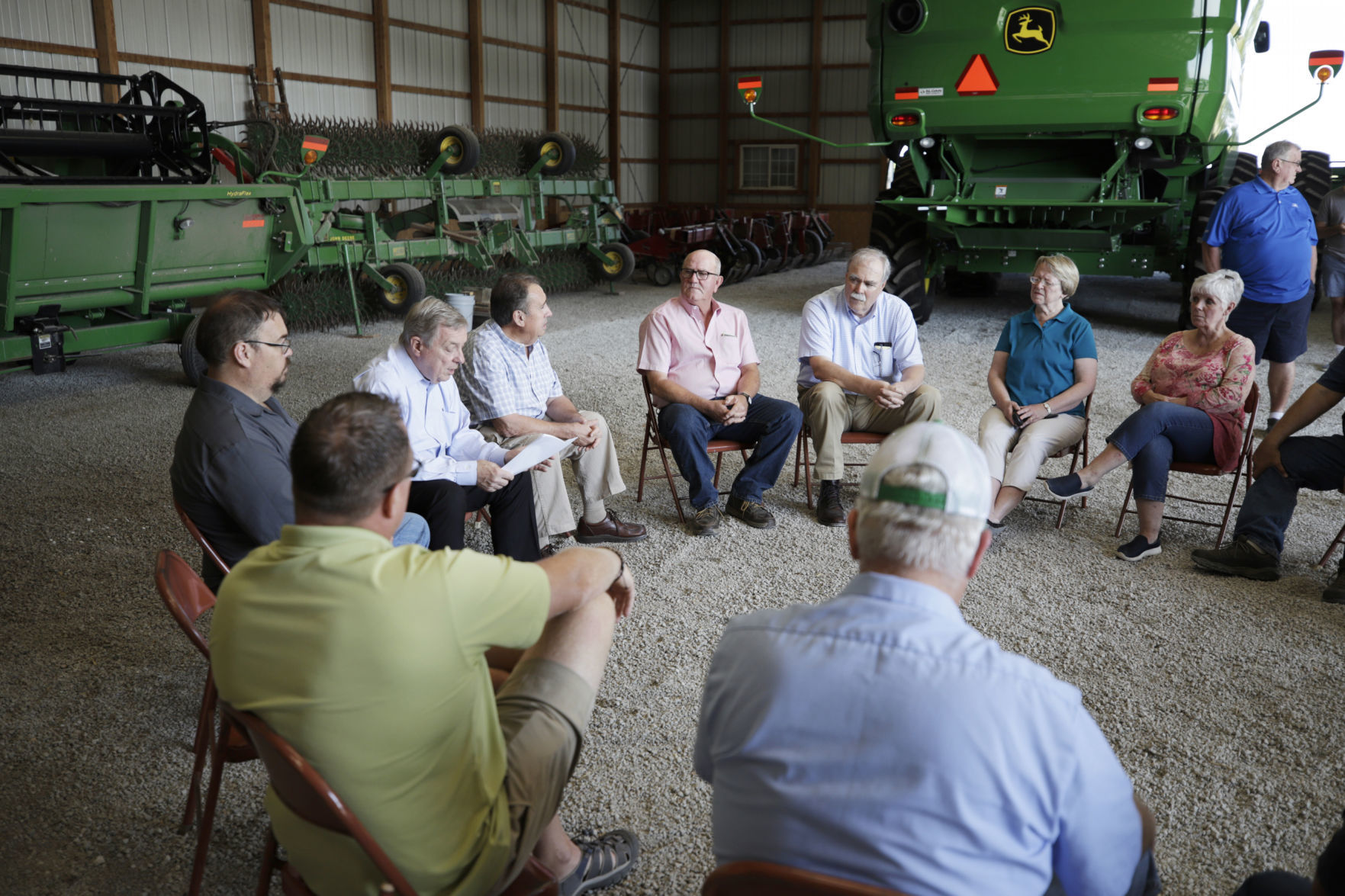 Durbin_Roundtable-02-81019.JPG